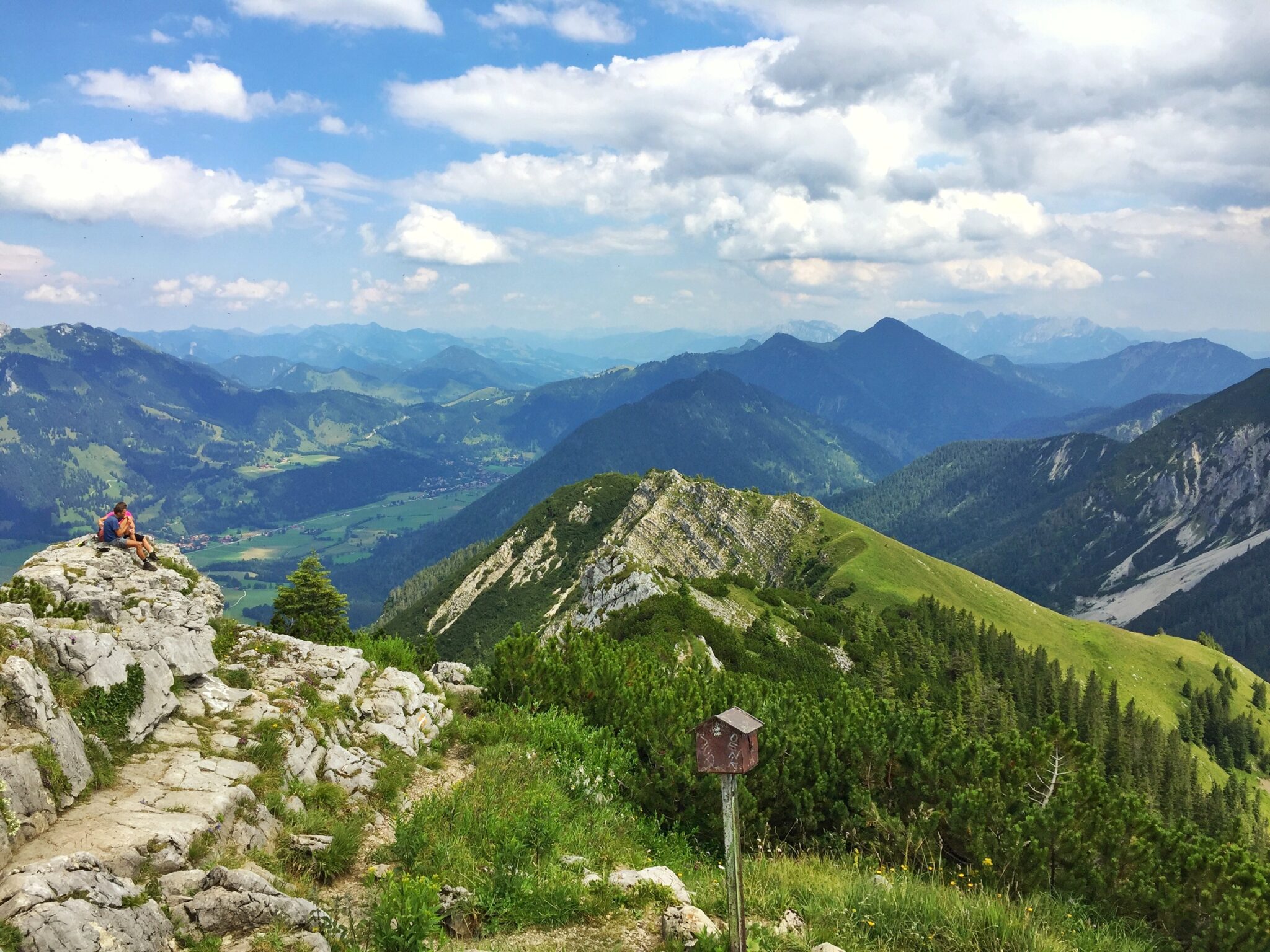 Het uitzicht vanaf de Aiplspitz behoort tot één van de mooiste vergezichten van de Beierse Vooralpen