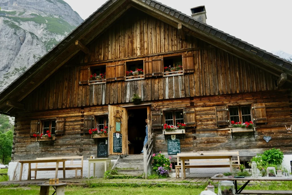 De Kastenalm, een kleine berghut in het hart van het Karwendel (Hinterautal)